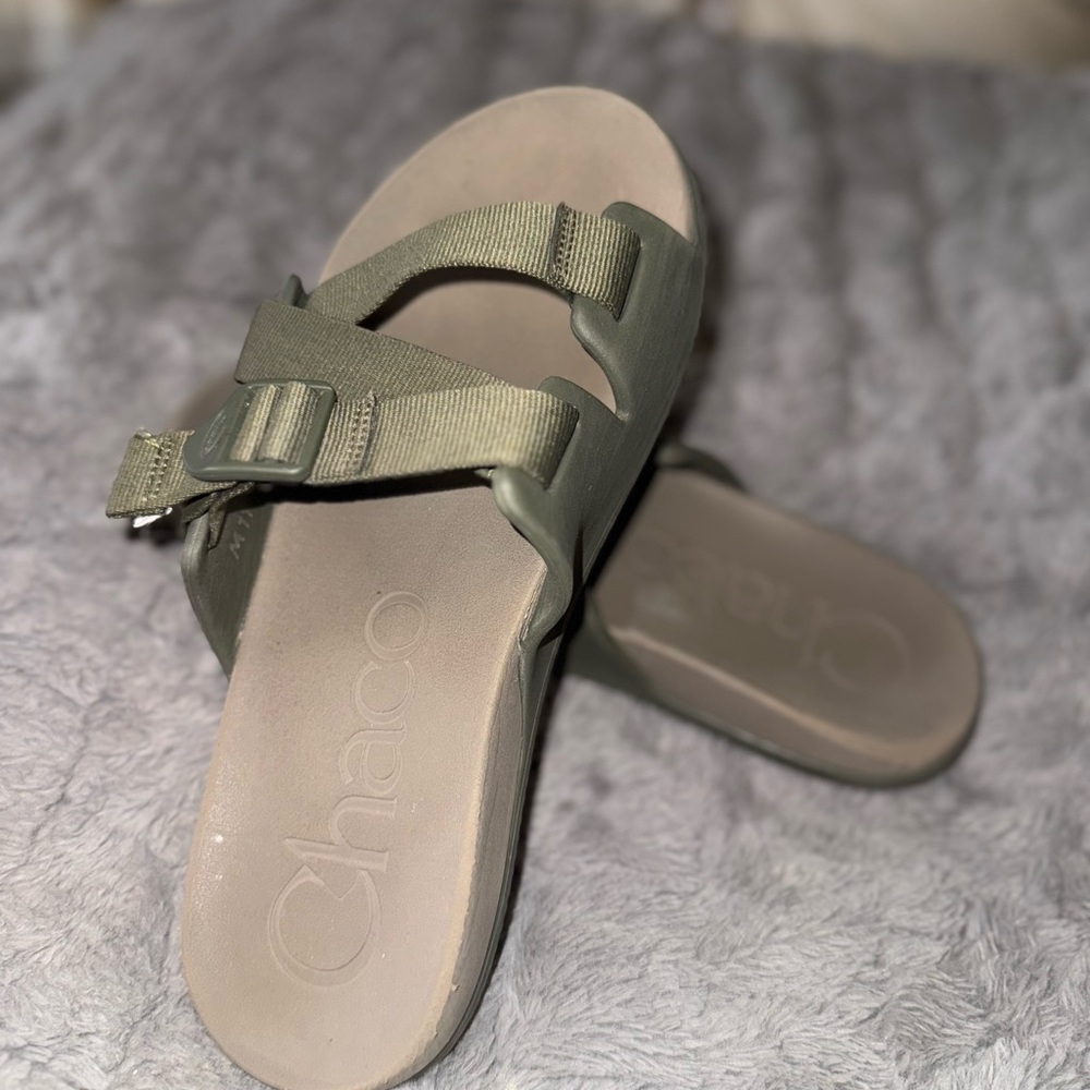 Chaco Green Sandals Adjustable Straps Comfort